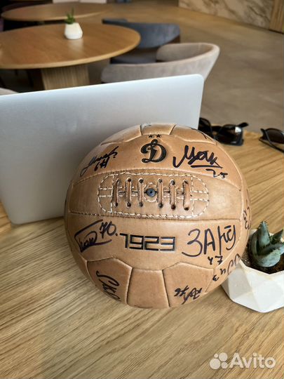 Футбольный мяч сувенирный (с автографами игроков и