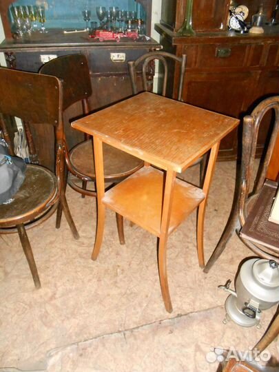 Антикварная тумбочка