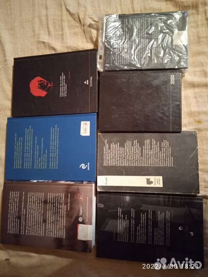 Диски, видеокассеты, книги группы кино