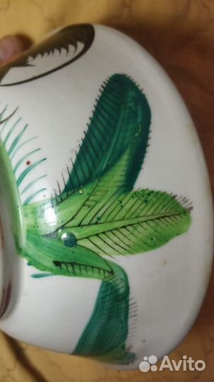 Старая китайская чашка с петухами