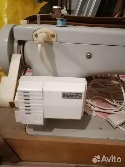 Швейная машина Подольск 142