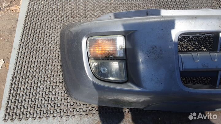 Бампер Toyota RAV 4 (2000-2005)