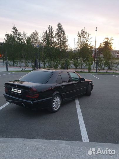 Mercedes-Benz C-класс 1.8 МТ, 1998, 400 000 км