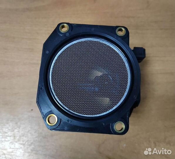 Расходомер воздуха Audi A4, VW Passat B5