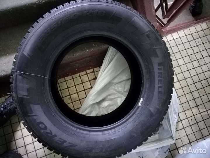 Pirelli Ice Zero 285/60 R18