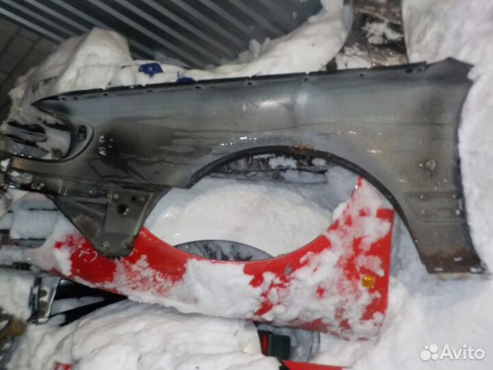 Крыло переднее правое фольксваген б4