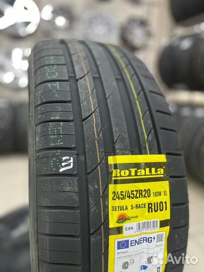 Rotalla Setula S-Race RU01 245/45 R20