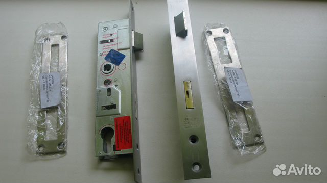 Замки Швейцария jansen,schuco