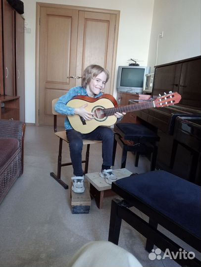 Педагог по гитаре, теории музыки