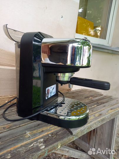 Кофемашина delonghi nespresso essenza mini