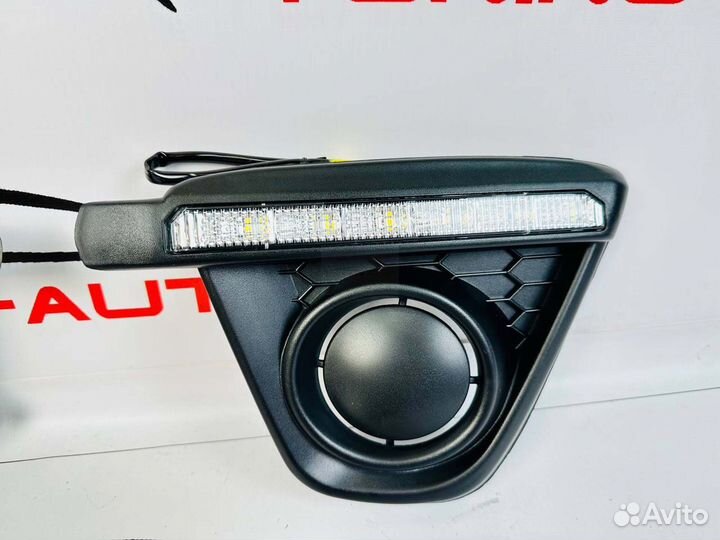 Противотуманные фары Mazda CX-5 с ход. огнями Z307