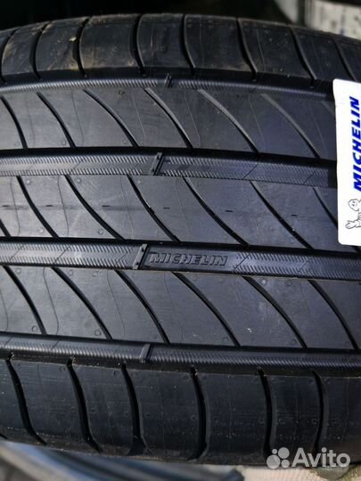 Michelin Primacy 4+ 215/55 R18 99V