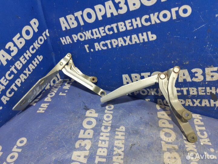 Петля капота Lifan Breez седан 2010