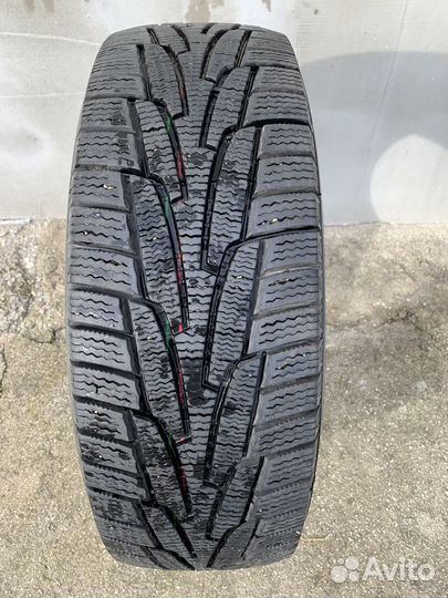 Kumho I'Zen KW31 215/65 R16