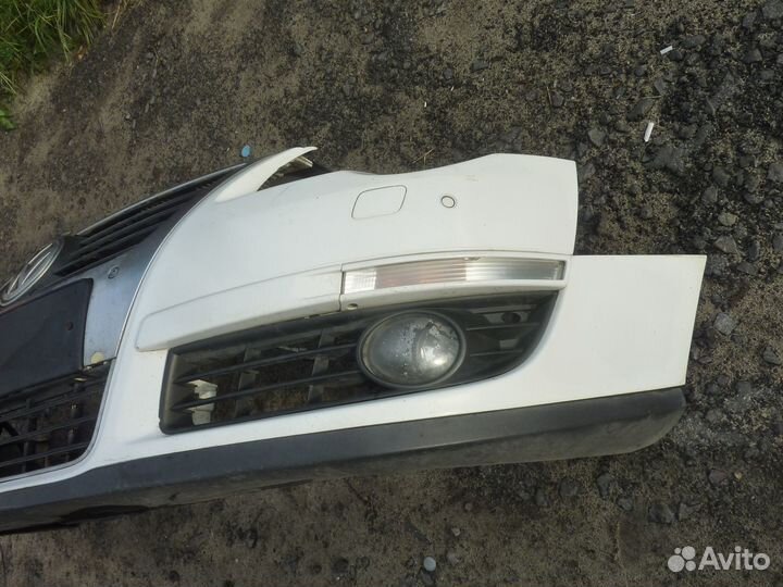 Бампер передний Volkswagen Passat B6 в сборе