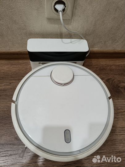 Робот пылесос xiaomi Mi Robot Vacuum Cleaner
