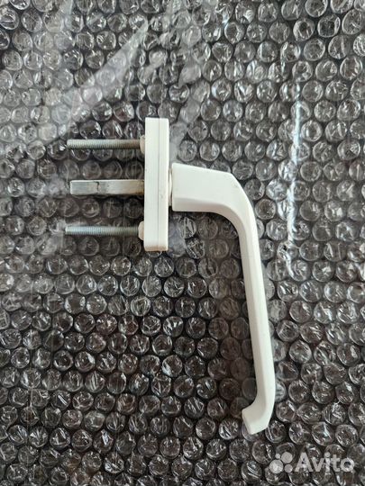 Пластиковые оконные ручки