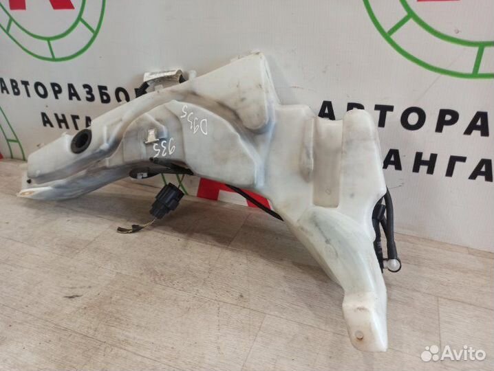 Бачок омывателя Ford Focus CB4 1.6L duratec 16V