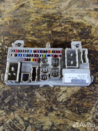 Блок предохранителей Ford Focus 2