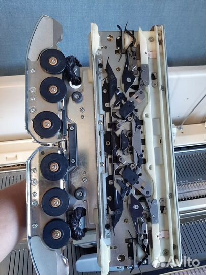 Вязальная машина Brother 260