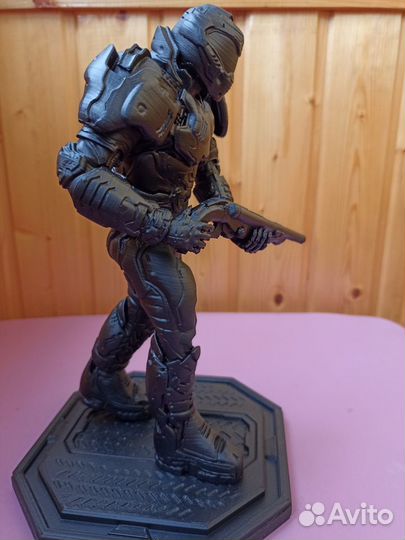 Фигурка Doom slayer doom guy