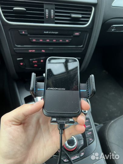 Автомобильный держатель для телефона joyroom