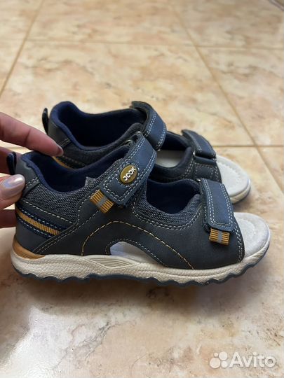 Сандалии для мальчика 28