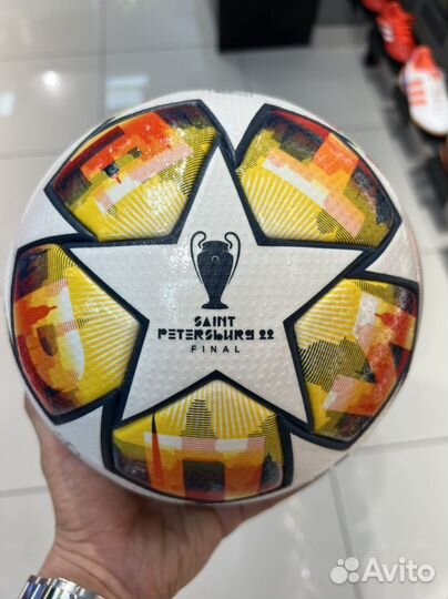 Футбольный мяч adidas лига чемпионов 2022