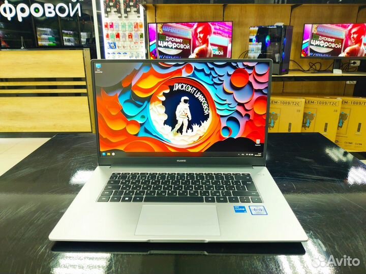 Новый Huawei IPS Core i3-11 Gen/SSD-256Gb/DDR4-8Gb