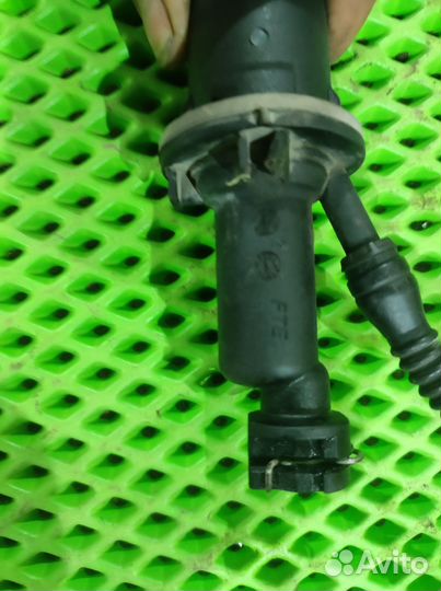 Цилиндр сцепления главный Пежо 308