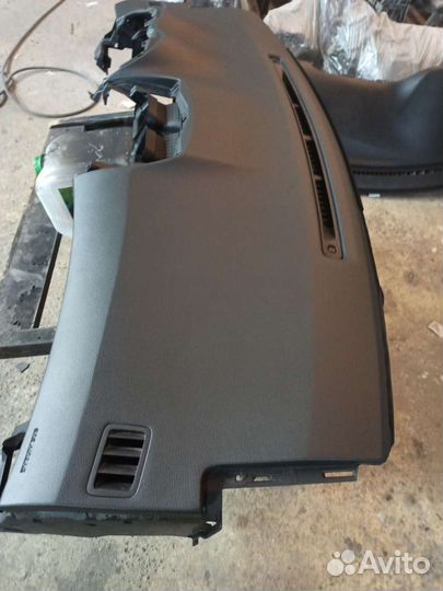 Ремонт торпеда на Toyota corolla 150