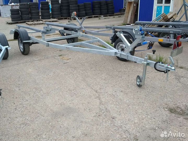 Лодочный прицеп до 4.7 м от пфс