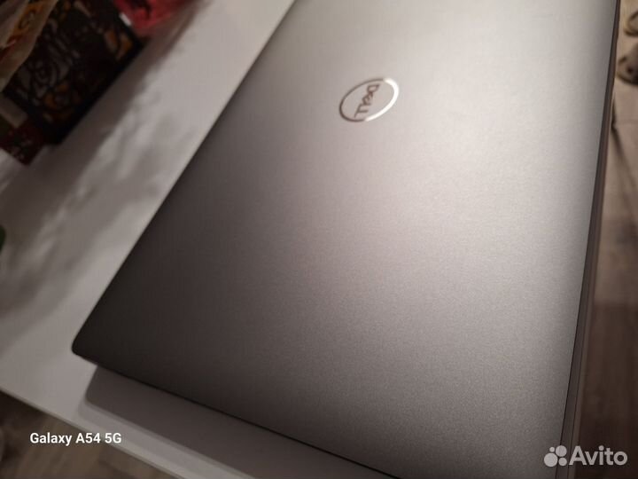 Dell Precision 5540 i9/64gb/1T/nvidia quadro T2000