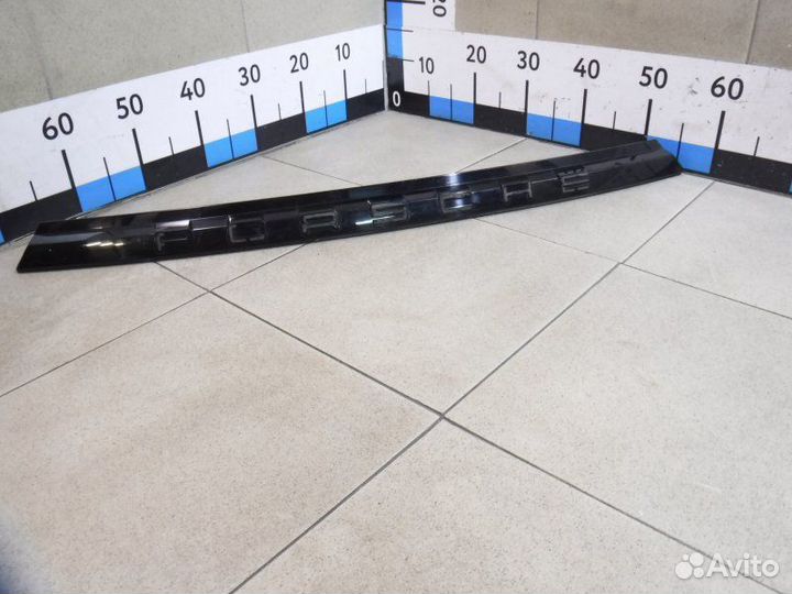 Накладка двери багажника Porsche Panamera 971