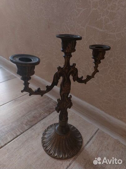 Старинный подсвечник