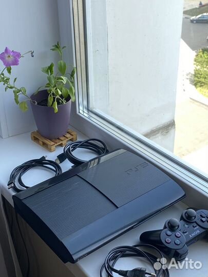 Sony playstation 3 super slim