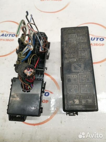 Блок предохранителей Suzuki Liana хэтчбэк 1.6 M16A