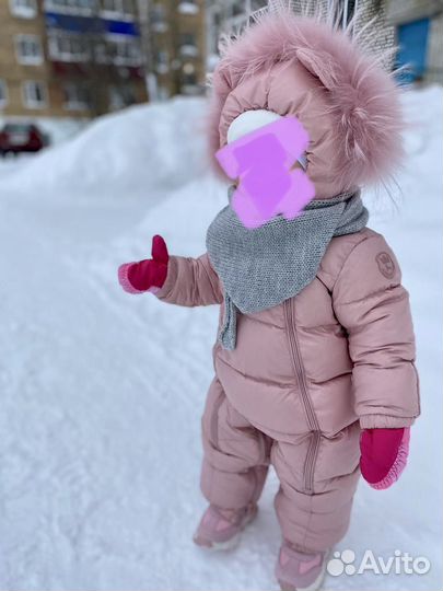 Зимний комбинезон для девочки