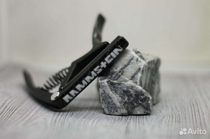 Каподастр для гитары