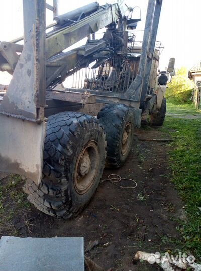Урал лесовоз манипулятор