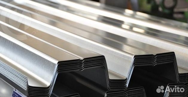 Металлический профлист для забора и крыши