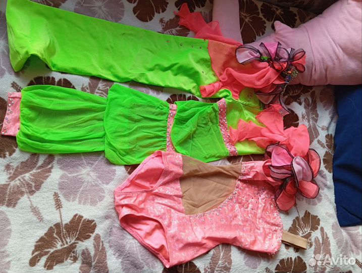 Костюмы для танцев, гимнастики