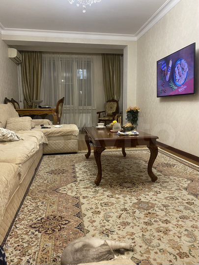 4-к. квартира, 103 м², 3/5 эт.