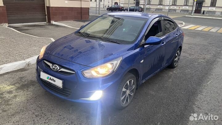 Hyundai Solaris 1.4 AT, 2011, 210 000 км