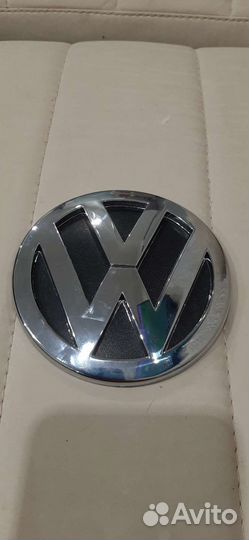 Эмблема volkswagen polo знак