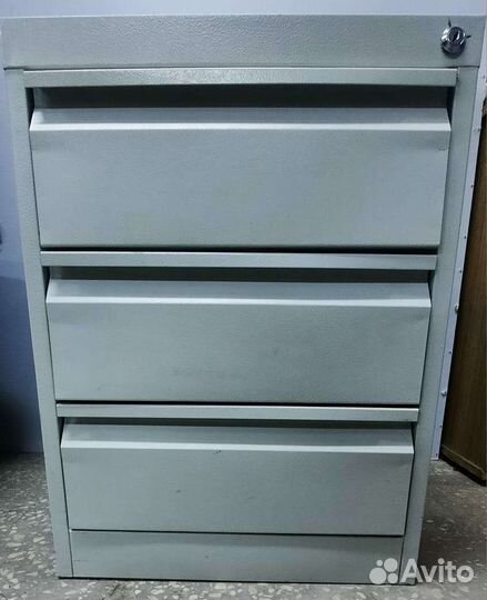 Тумба металическая