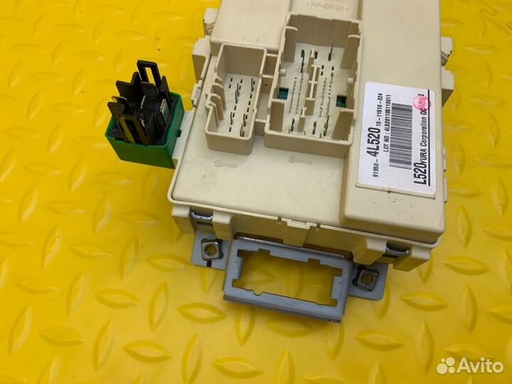 Блок предохранителей Hyundai Solaris седан