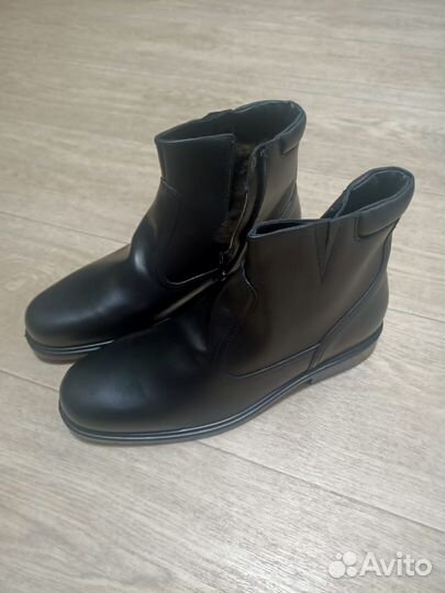 Ботинки мужские 43 размер новые