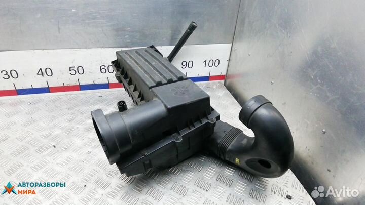 Корпус воздушного фильтра Volkswagen Passat CC