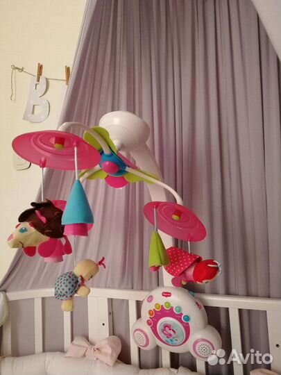 Музыкальный мобиль на кроватку